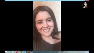 porn развёл по скайпу на стриптиз молодую дуру показала пизду и сиськи домашнее порно hd