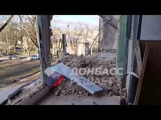 porn разбитое украинскими снарядами здание 6 корпуса донецкой больницы им калинина при свете дня выглядит еще печальней hd