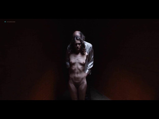 porn роксана мескида ариана лабед шарлотта масселин несмотря на ночь roxane mesquida ariane labed charlotte masselin m hd