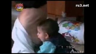 porn мама с голой грудью кормит сына hd