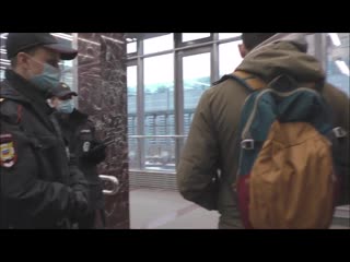 porn мент боится простых людей но докапывается до масок контролёрша тиктокерша разоблачила стримеров hd