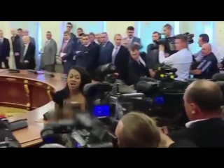 porn обнажённая негритянка пыталась сорвать встречу лукашенко и порошенко 21072017 hd