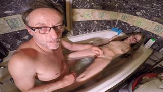 porn побрил киску дочери и присунул hd