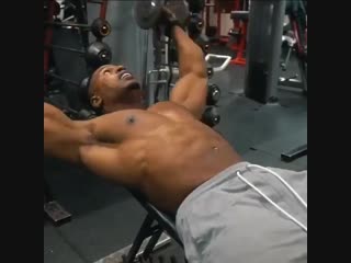 porn strength of body очень крутое упражнение от опытного спортсмена на грудные мышцы hd