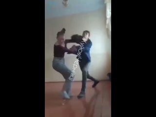 porn пыталась опустить ботаника но получила отпор hd