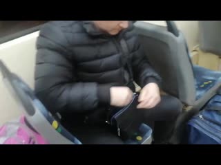 porn 18 просто тихонько снял наушники и без лишней дипломатии дал наморднику пизды hd
