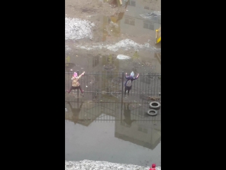 porn чем больше лужа тем меньше времени проведёт ребёнок за компьютером hd