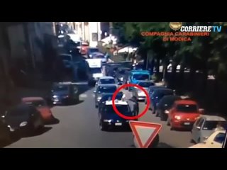 porn особое мнение итальянец поджег полицейский автомобиль с офицерами внутри hd