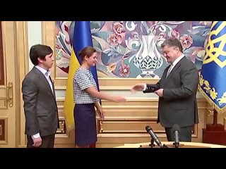 porn особое мнение порошенко вручил гайдар украинский паспорт hd