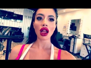 porn victoria june горячая няшка делает прическу секс звезда порно модель hd