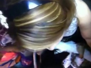 porn девушка в автобусе почувствовала как к попке прижимается член hd
