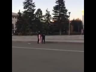 porn по барнаулу сегодня утром бегала голая женщина пела и плясала hd
