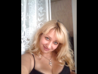 porn блондинка хохлушка показывает большие натуральные отвисшие сиськи русские hd