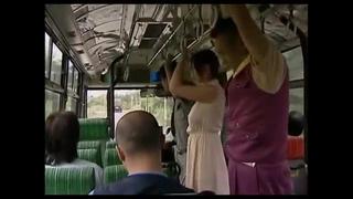 porn залез рукой под платье в автобусе и начал маструбировать hd