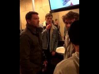 porn игрок в американский футбол чуть не лишился глаза в драке в баре противник оказался бойцом мма hd