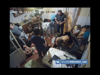 porn налёт на хату проституток в москве звук raid to an apartment prostitutes in порно мамка сиськи домашнее любительское hd