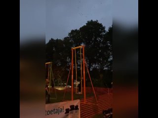 porn сейчас бы кататься на качелях солнышком а не вот это вот все hd