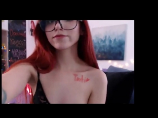 porn милая тянка в чулочках дрочит на вебку hd