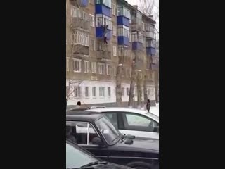porn мужчина сорвался с балкона в стерлитамаке hd