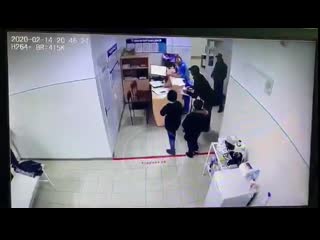 porn я тебе не сынок иди нахер в больнице кчр пациент на костылях избил врача hd