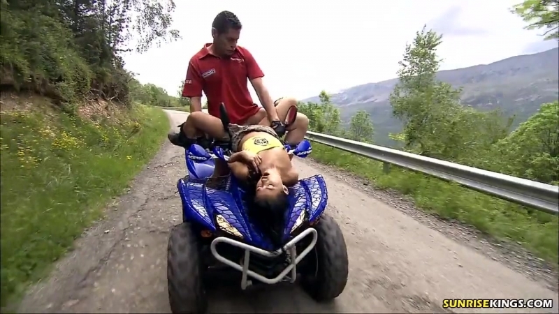 porn мужик в поездке на квадроцикле поимел азиатку hd