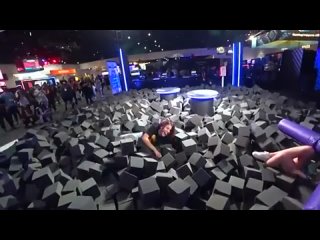 porn порноактриса адриана чечик сломала спину на twitchcon hd