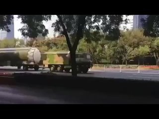 porn в сети появилось видео с перевозкой китайской баллистической межконтинентальной ракеты df5b hd