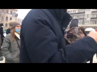 porn навальный предатель с таким плакатом парень простоял не долго hd