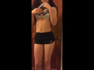 porn девочка студентка разделась под музыку hd