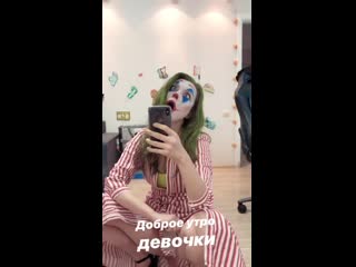 porn похотливая соска аринян попала в ловушку джокера твои блогерши hd