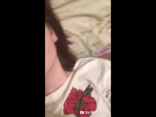 porn молодая мастурбирует по трансляции hd