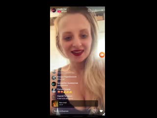 porn сексуальная блондинка по трансляции сосёт чупачупс hd