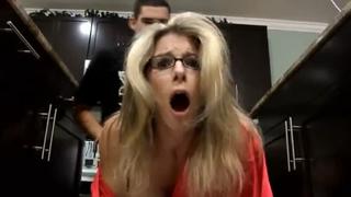 porn сын принудил маму к сексу раком на кухне реальный инцест milf mom son mature mother incest мать и сын молодые hd