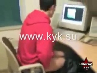 porn взрослый парень спалился когда занимался ананизмом hd