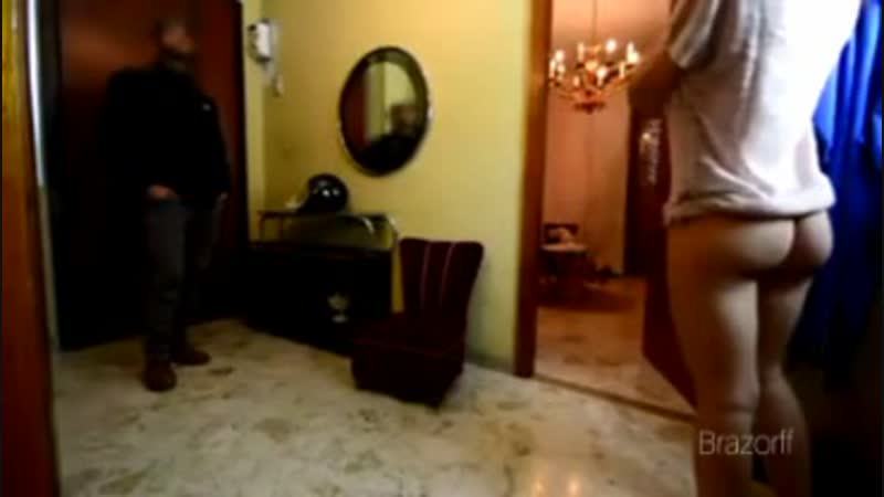 porn разделась перед доставщиком пиццы измена мж секс на камеру hd