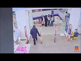 porn папа карло из мурманска попал на видео во время кражи куклы hd