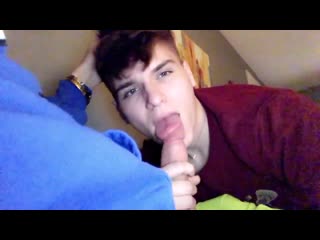porn парнишка посасывает хуец друга видео группы гей пошлятина hd