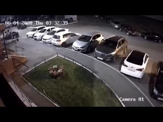 porn полуобнаженная девушка устроила дебош во дворе оренбурга hd
