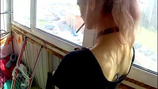 porn дала в жопу на балконе порностудентымолодыеаналблондинкидомашнеелюбительскоечастное hd