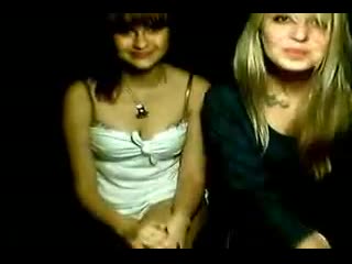 porn две красивые школьницы показали большие сиськи в перископе две студентки на вписке за деньги показали грудь минет hd
