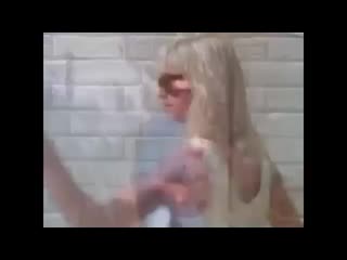 porn шлюха вывалила большие буфера развели на сиськи показала грудь в скайпе перископе т инстаграме hd