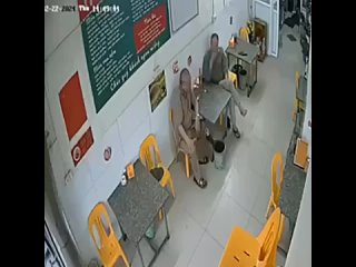porn во вьетнаме парень облил и поджег мужика которого подозревал в измене со своей женой острый hd