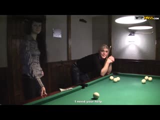 porn хотела научиться играть в бильярд а попробовала секс втроём на столе hd