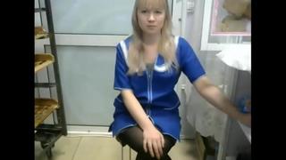 porn русская продавщица мастурбирует в магазине в прямом эфире порно секс hd