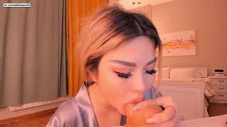 porn казашка сосёт и надрачивает сосёт отсос порно blowjob кыргызка узбечка секс домашнее азиатки вебкам сиськи hd