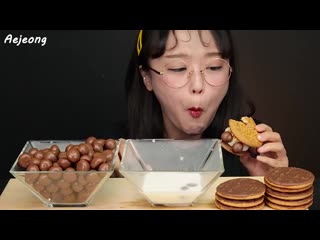 porn 우유에 다이제볼 말아먹기 초코볼 먹방 chocolate balls with milk mukbang eating sounds hd
