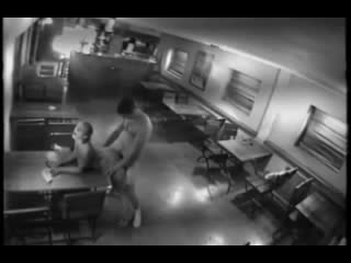 porn владелец отодрал русскую официантку после закрытия бара очень послушная малышка hd