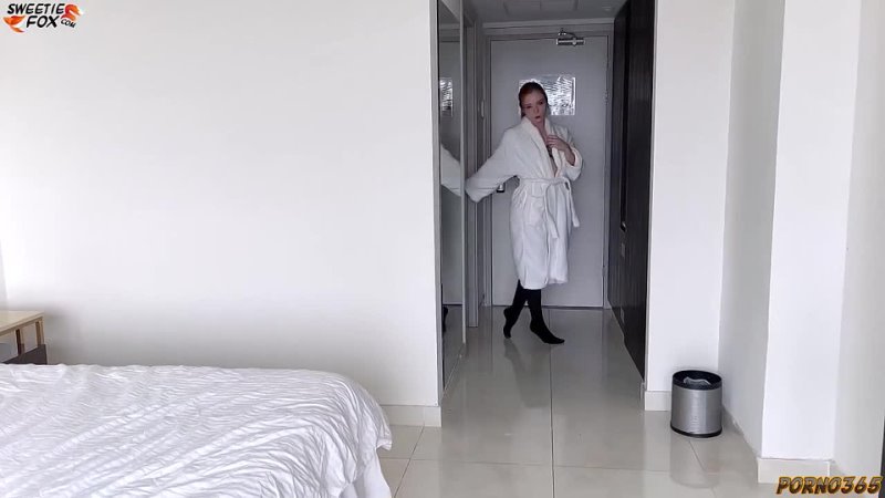 porn девушка на курорте вызывала мужчину и классно потрахалась с ним домашнее рыжие чулки премиум hd