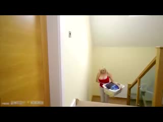 porn мама спалила сына за дрочкой и очень сильно возбудилась milf mom mature incest инцест мама mp4 hd