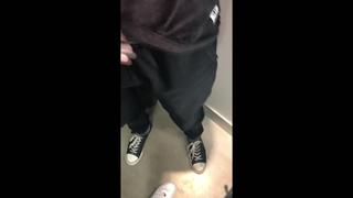 porn одноклассница глотает сперму после школы в торговом центре любительский минет на публике hd